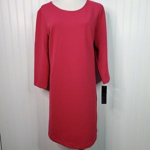 Daisy Fuentes Fuchsia Femme Fatale Shift Dress